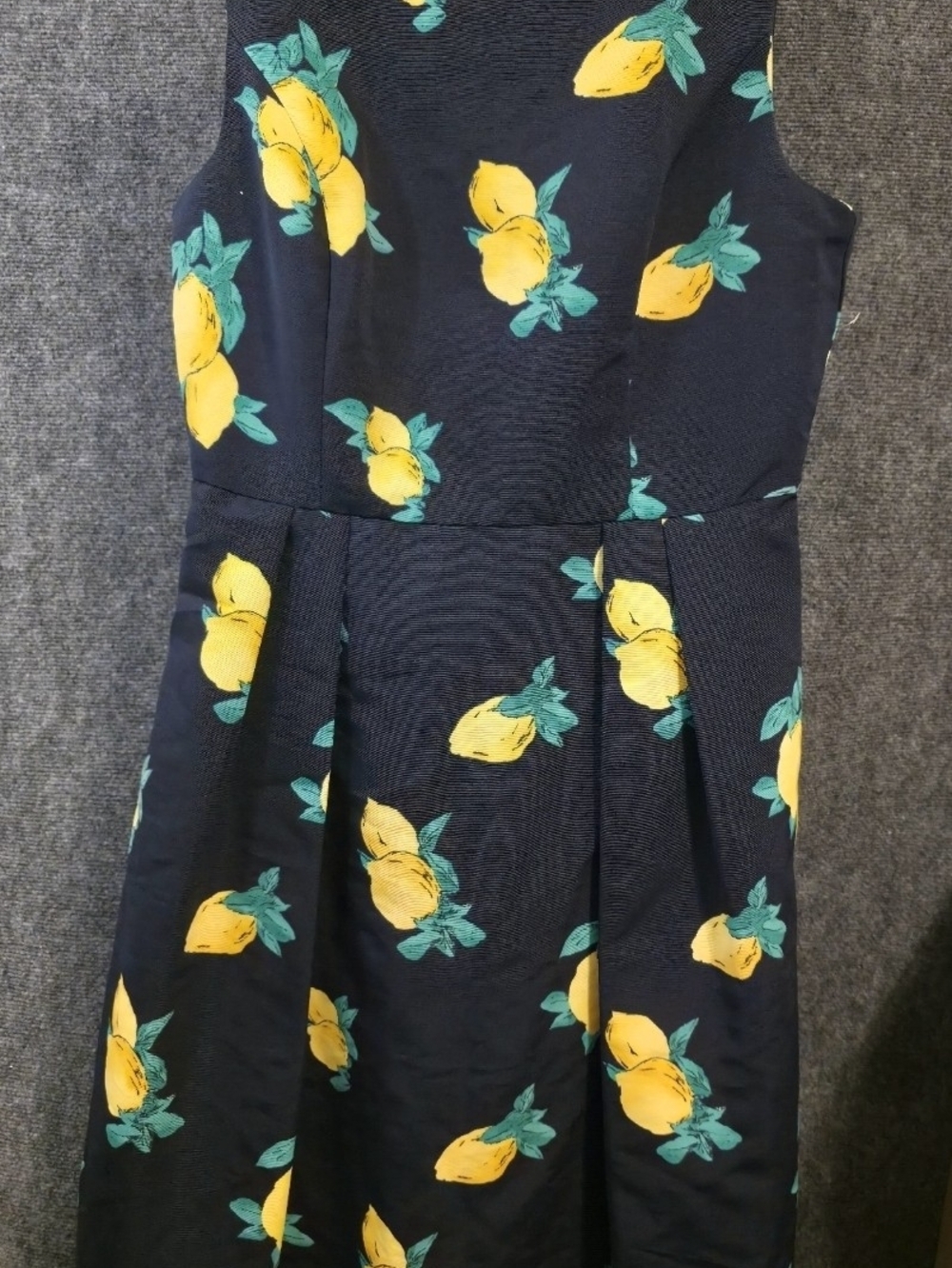 Evan-Picone Lemon Print Fit & Flare Dress Size 14 Navy Sleeveless - Picture 2 of 4